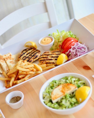 Grilled halloumi platter