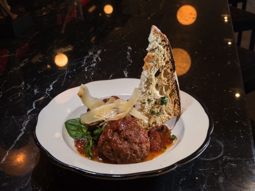 Nittis Italian Restaurant